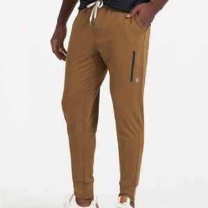 Vuori Sunday Performance Joggers size L in Tobacco Heather